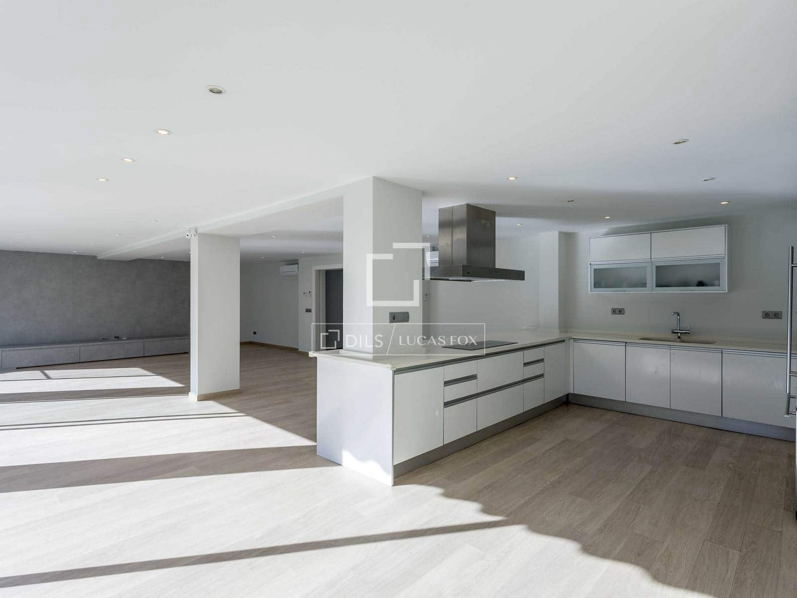 3 sypialnia Willa do wynajęcia w L'Eliana z basenem garażem - 3 500 € (Ref: 9882578)