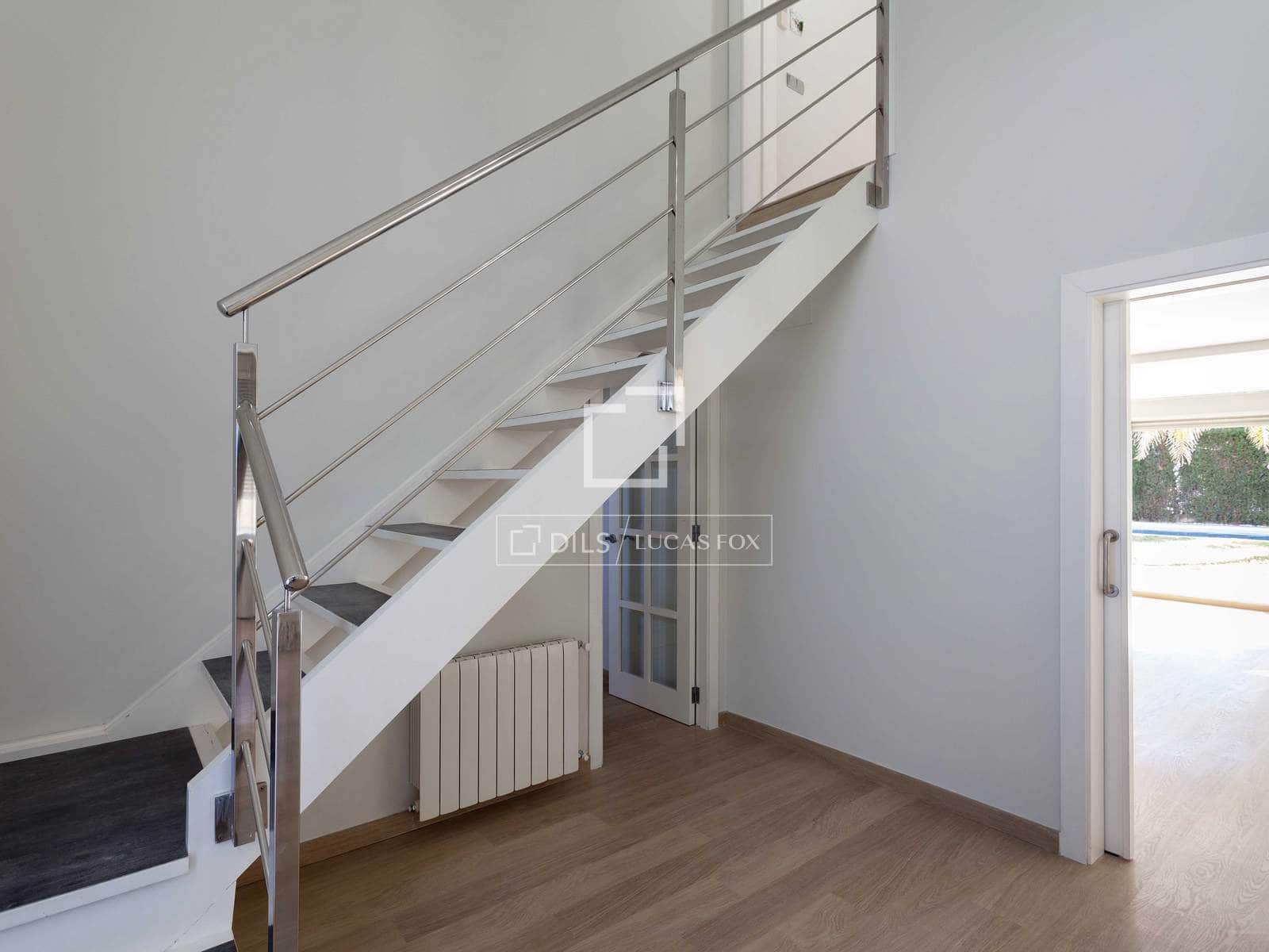 3 sypialnia Willa do wynajęcia w L'Eliana z basenem garażem - 3 500 € (Ref: 9882578)