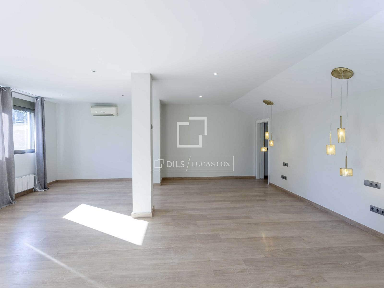 3 sypialnia Willa do wynajęcia w L'Eliana z basenem garażem - 3 500 € (Ref: 9882578)