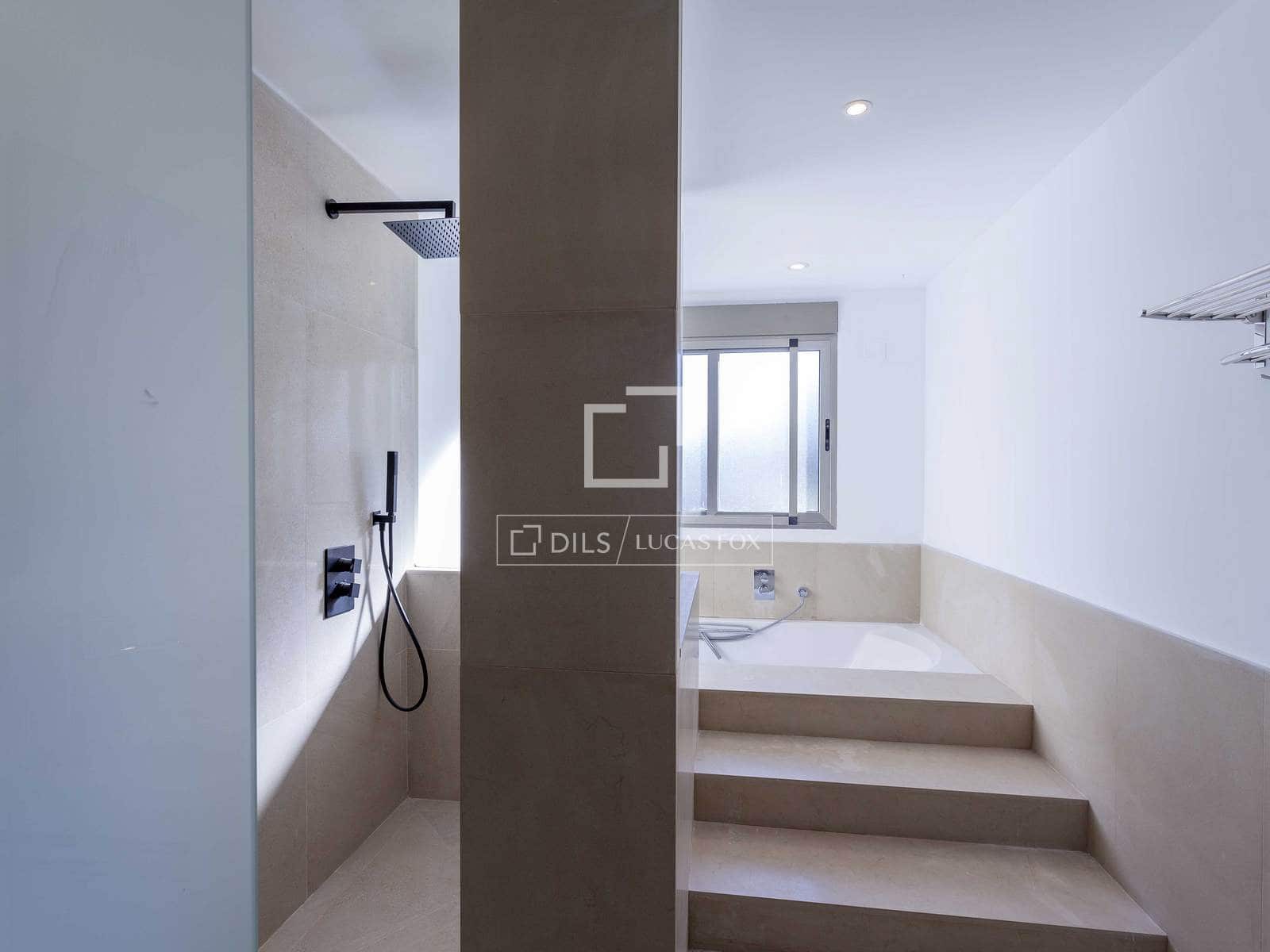 3 sypialnia Willa do wynajęcia w L'Eliana z basenem garażem - 3 500 € (Ref: 9882578)