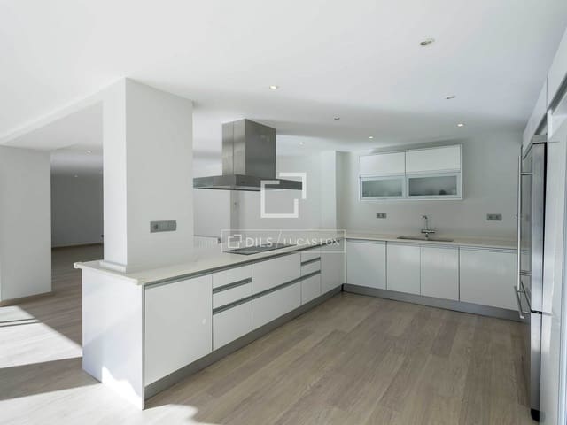 3 sypialnia Willa do wynajęcia w L'Eliana z basenem garażem - 3 500 € (Ref: 9882578)