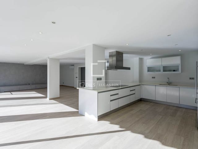 3 sypialnia Willa do wynajęcia w L'Eliana z basenem garażem - 3 500 € (Ref: 9882578)