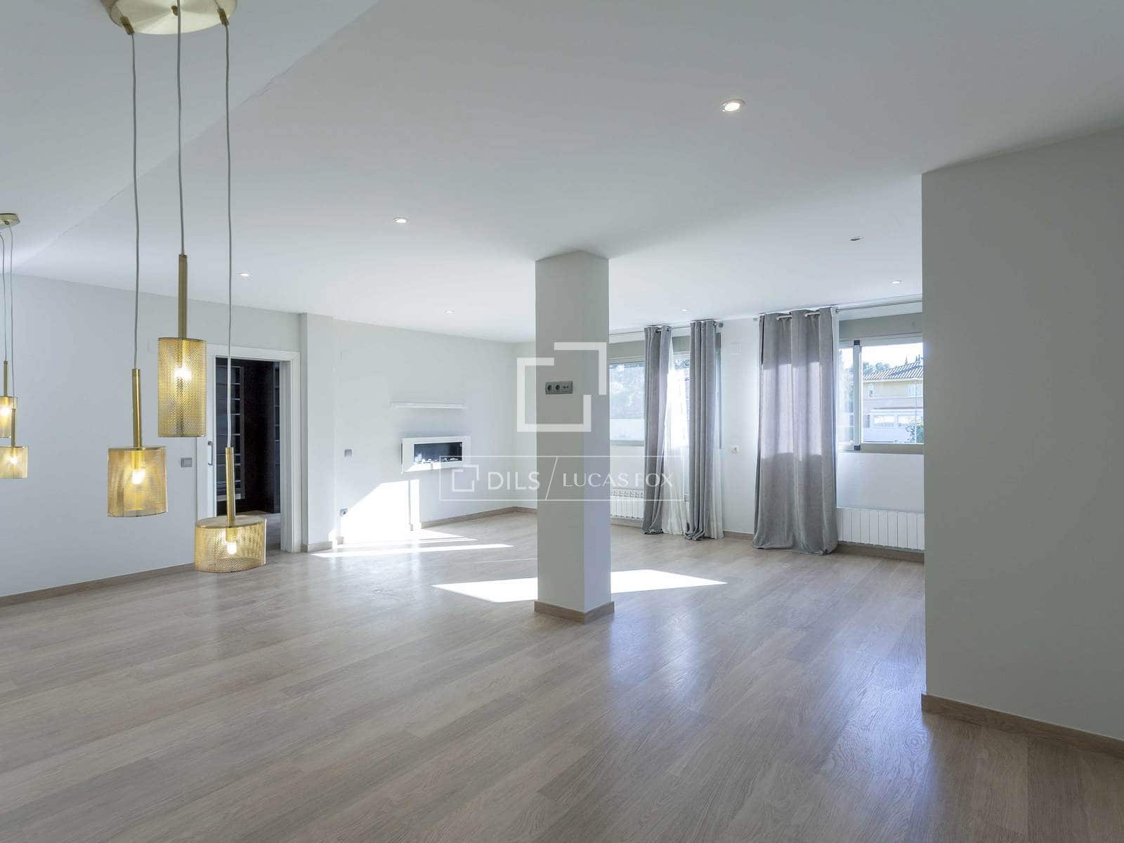3 sypialnia Willa do wynajęcia w L'Eliana z basenem garażem - 3 500 € (Ref: 9882578)