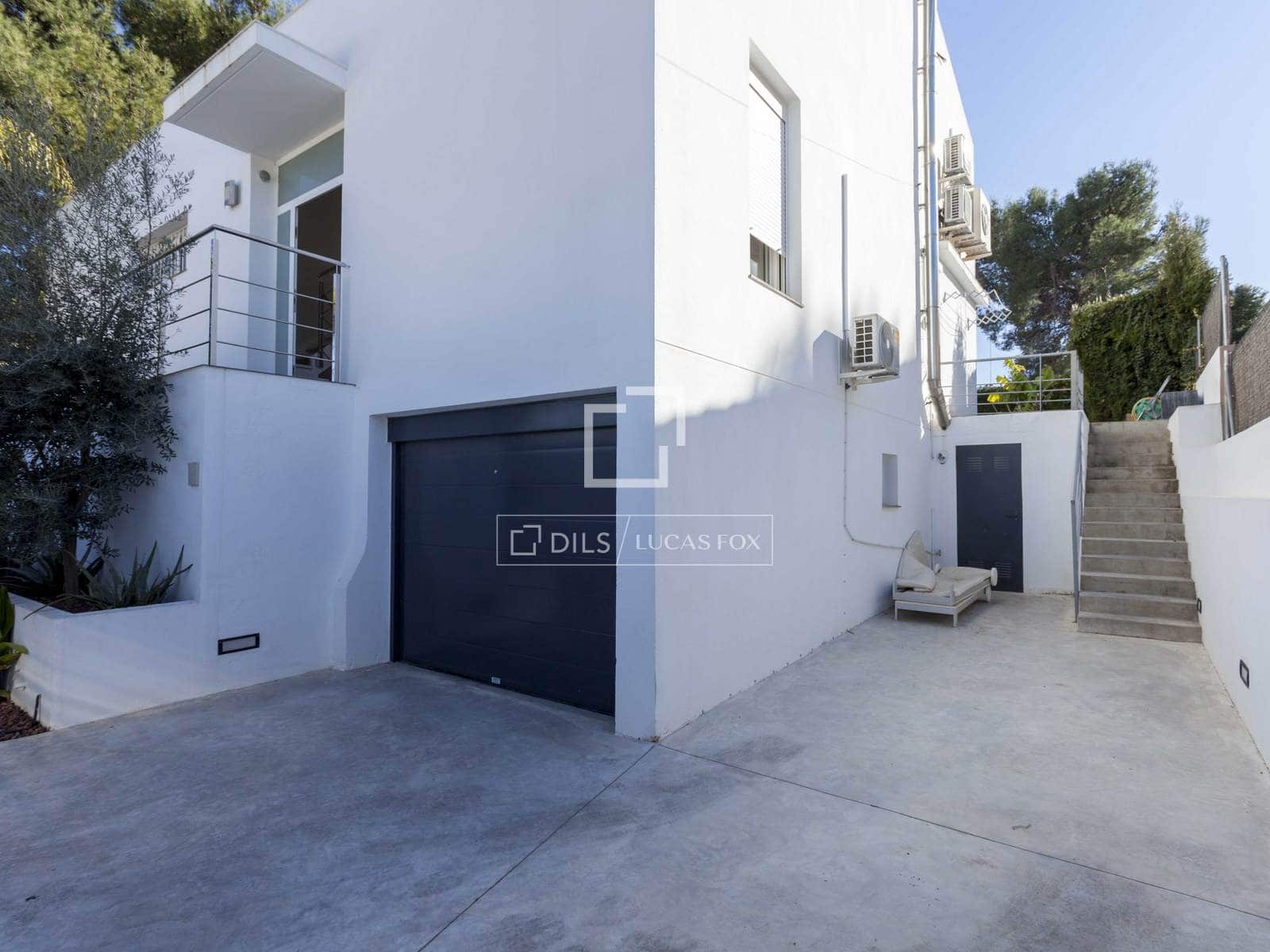 3 sypialnia Willa do wynajęcia w L'Eliana z basenem garażem - 3 500 € (Ref: 9882578)
