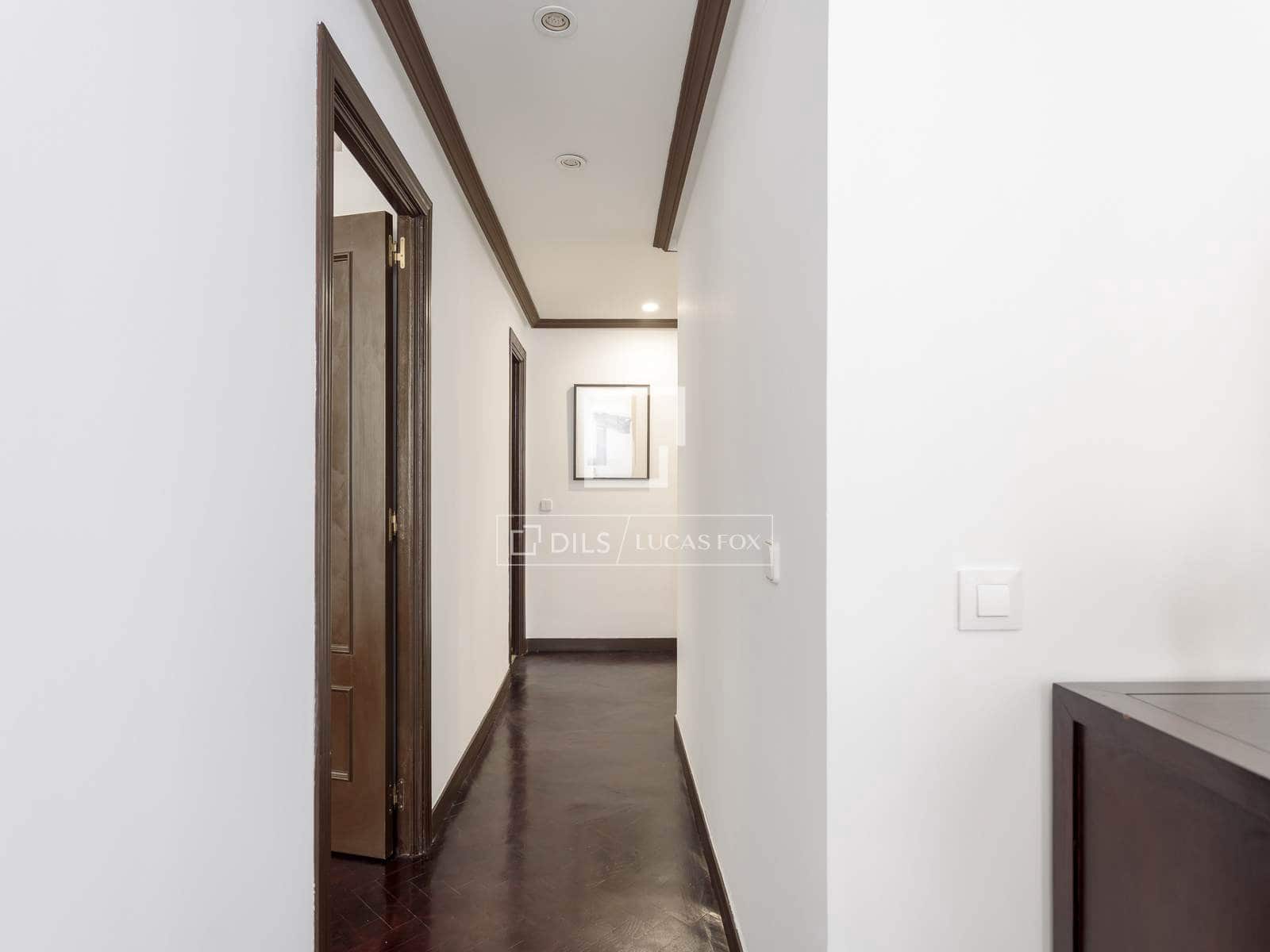 2 bedroom Apartment for rent in Madrid city - € 2,300 (Ref: 9882579)