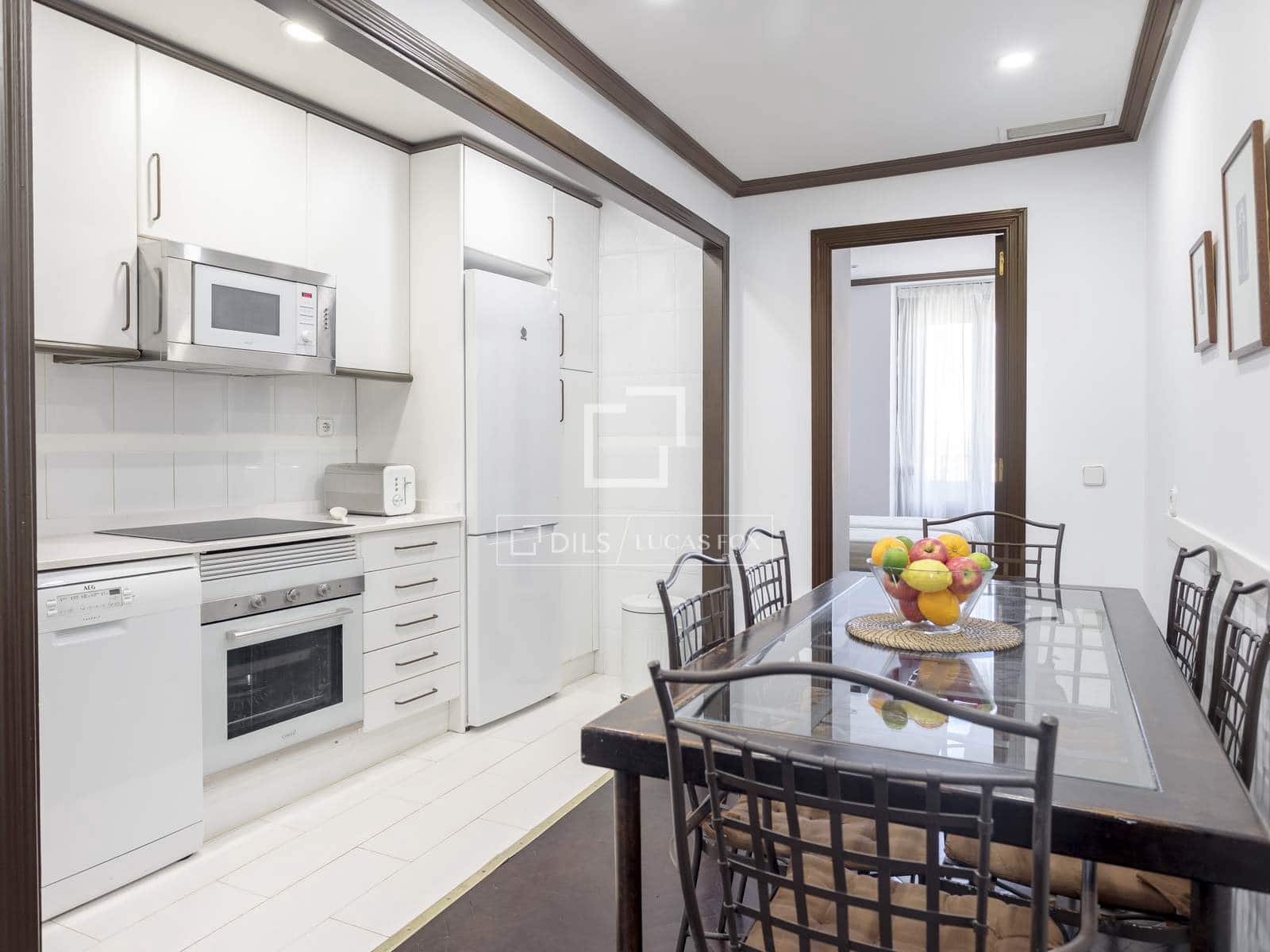 2 bedroom Apartment for rent in Madrid city - € 2,300 (Ref: 9882579)