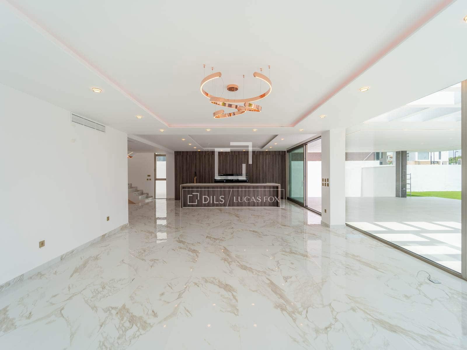 7 slaapkamer Villa te koop in Torrent met zwembad garage - € 1.495.000 (Ref: 9882581)