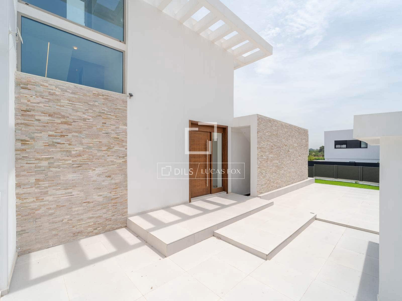7 slaapkamer Villa te koop in Torrent met zwembad garage - € 1.495.000 (Ref: 9882581)