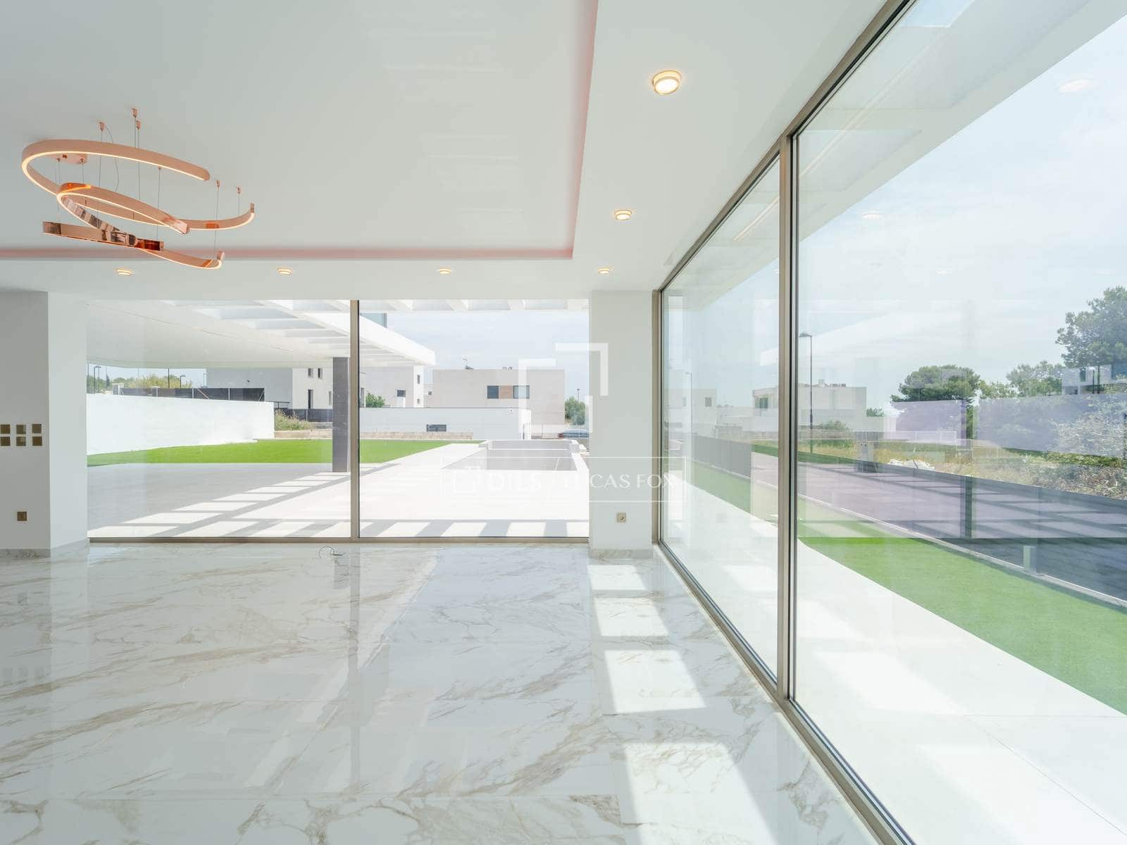 7 slaapkamer Villa te koop in Torrent met zwembad garage - € 1.495.000 (Ref: 9882581)