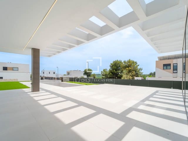 7 slaapkamer Villa te koop in Torrent met zwembad garage - € 1.495.000 (Ref: 9882581)