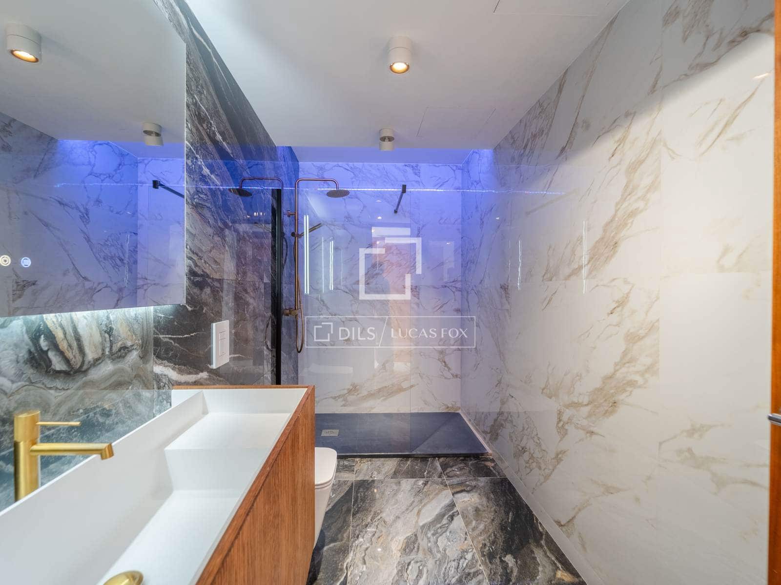 7 slaapkamer Villa te koop in Torrent met zwembad garage - € 1.495.000 (Ref: 9882581)