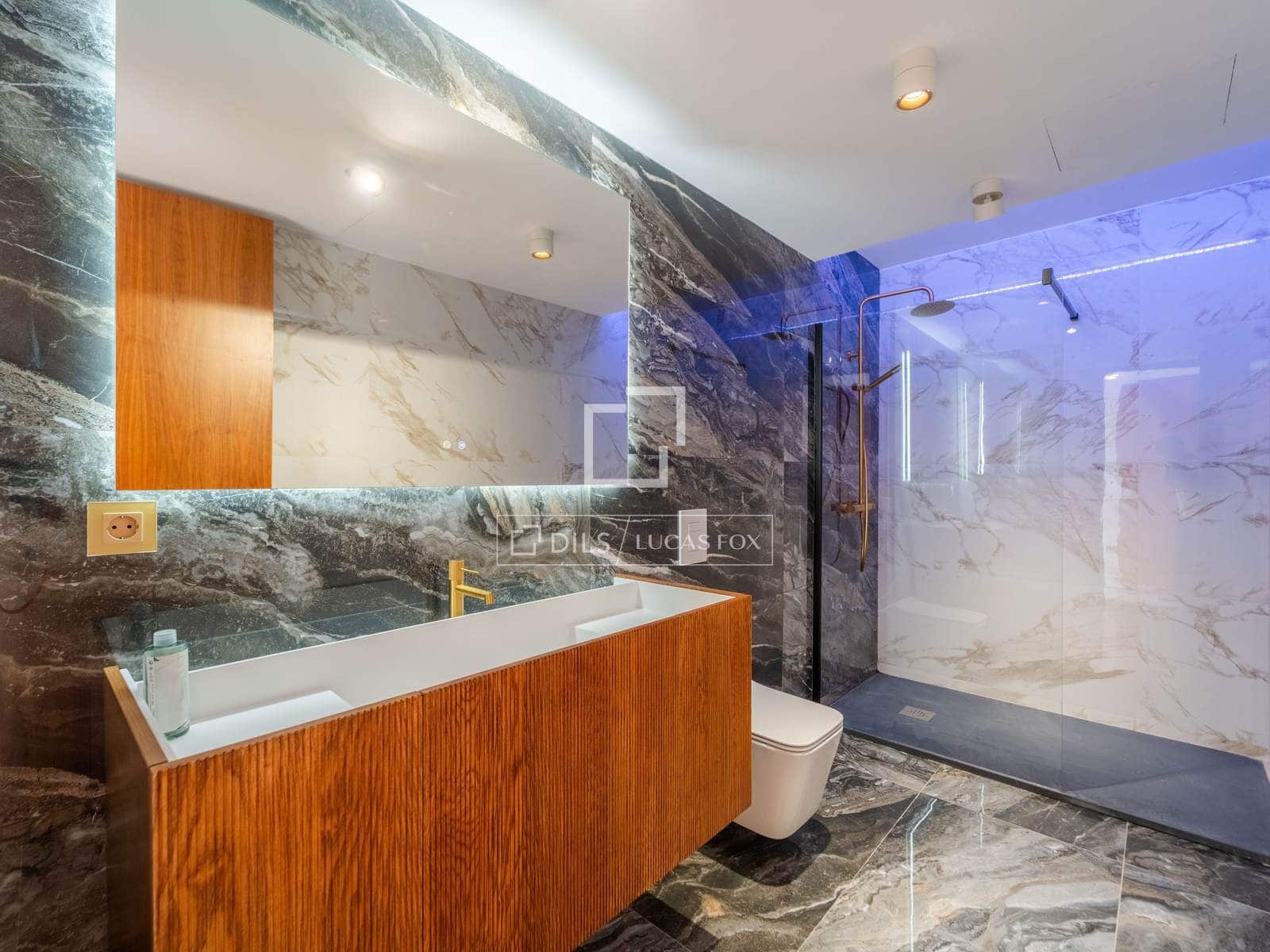 7 slaapkamer Villa te koop in Torrent met zwembad garage - € 1.495.000 (Ref: 9882581)
