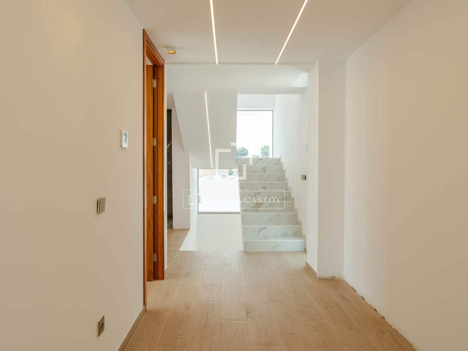 7 slaapkamer Villa te koop in Torrent met zwembad garage - € 1.495.000 (Ref: 9882581)