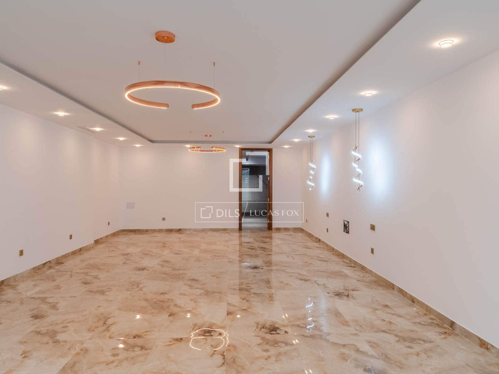 7 slaapkamer Villa te koop in Torrent met zwembad garage - € 1.495.000 (Ref: 9882581)
