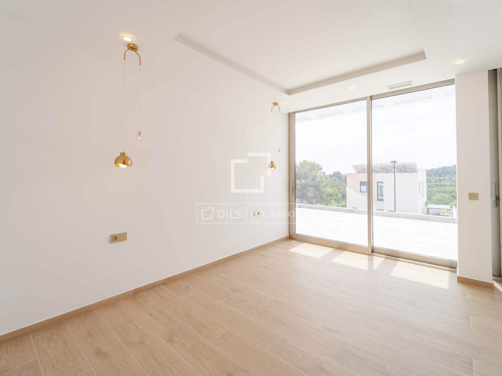 7 slaapkamer Villa te koop in Torrent met zwembad garage - € 1.495.000 (Ref: 9882581)