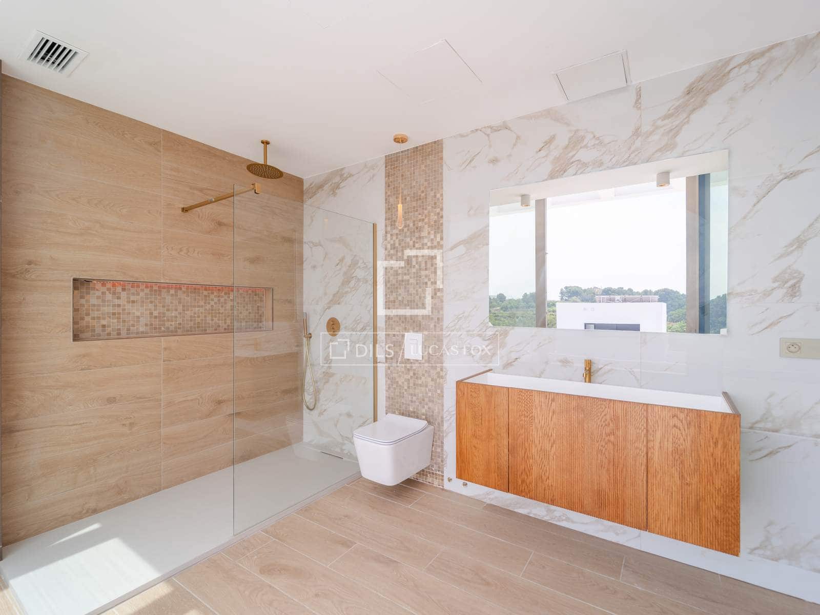 7 slaapkamer Villa te koop in Torrent met zwembad garage - € 1.495.000 (Ref: 9882581)