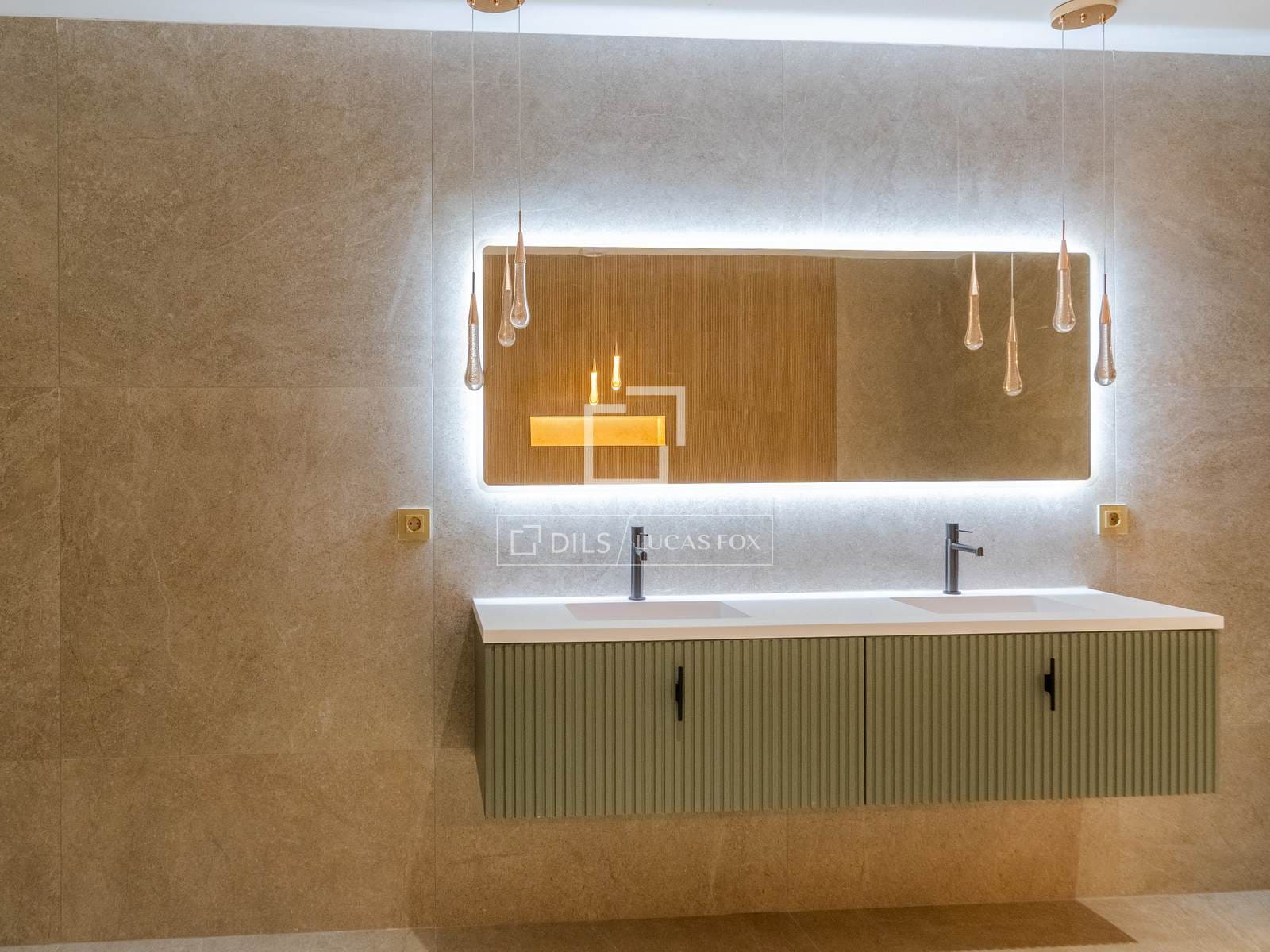 7 slaapkamer Villa te koop in Torrent met zwembad garage - € 1.495.000 (Ref: 9882581)