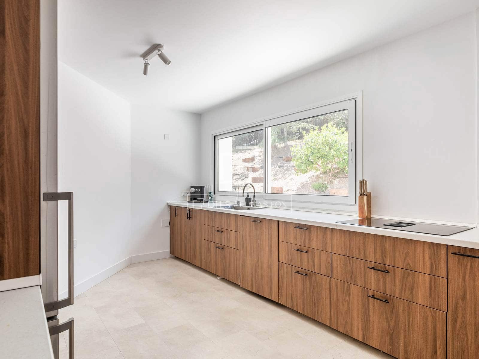 4 soverom Villa til salgs i Las Rozas de Madrid med svømmebasseng garasje - € 2 400 000 (Ref: 9883560)