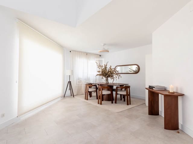 4 soverom Villa til salgs i Las Rozas de Madrid med svømmebasseng garasje - € 2 400 000 (Ref: 9883560)