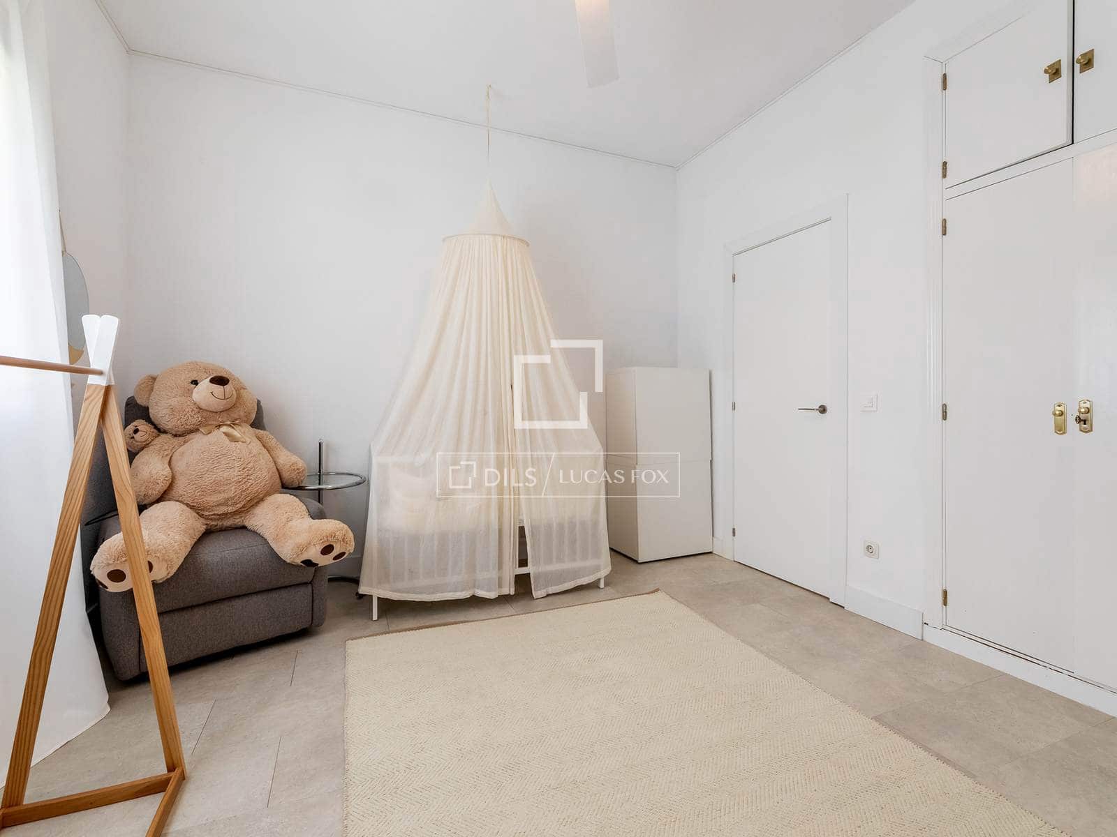 4 soverom Villa til salgs i Las Rozas de Madrid med svømmebasseng garasje - € 2 400 000 (Ref: 9883560)