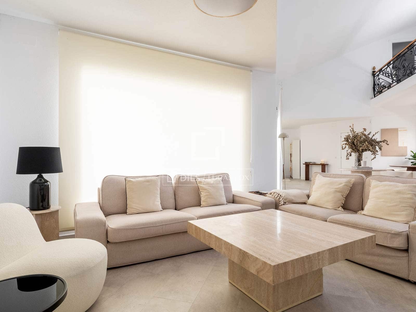 4 soverom Villa til salgs i Las Rozas de Madrid med svømmebasseng garasje - € 2 400 000 (Ref: 9883560)