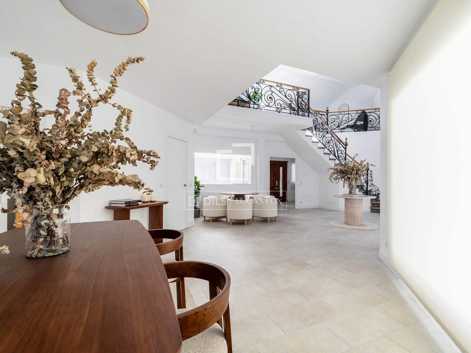 4 soverom Villa til salgs i Las Rozas de Madrid med svømmebasseng garasje - € 2 400 000 (Ref: 9883560)