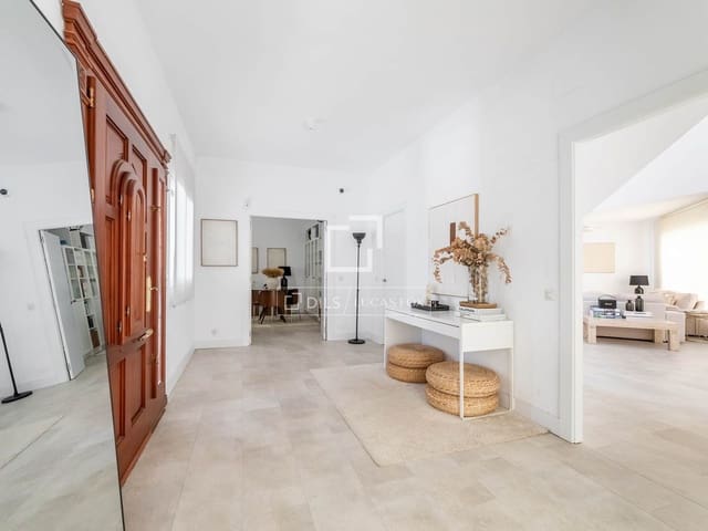 4 soverom Villa til salgs i Las Rozas de Madrid med svømmebasseng garasje - € 2 400 000 (Ref: 9883560)