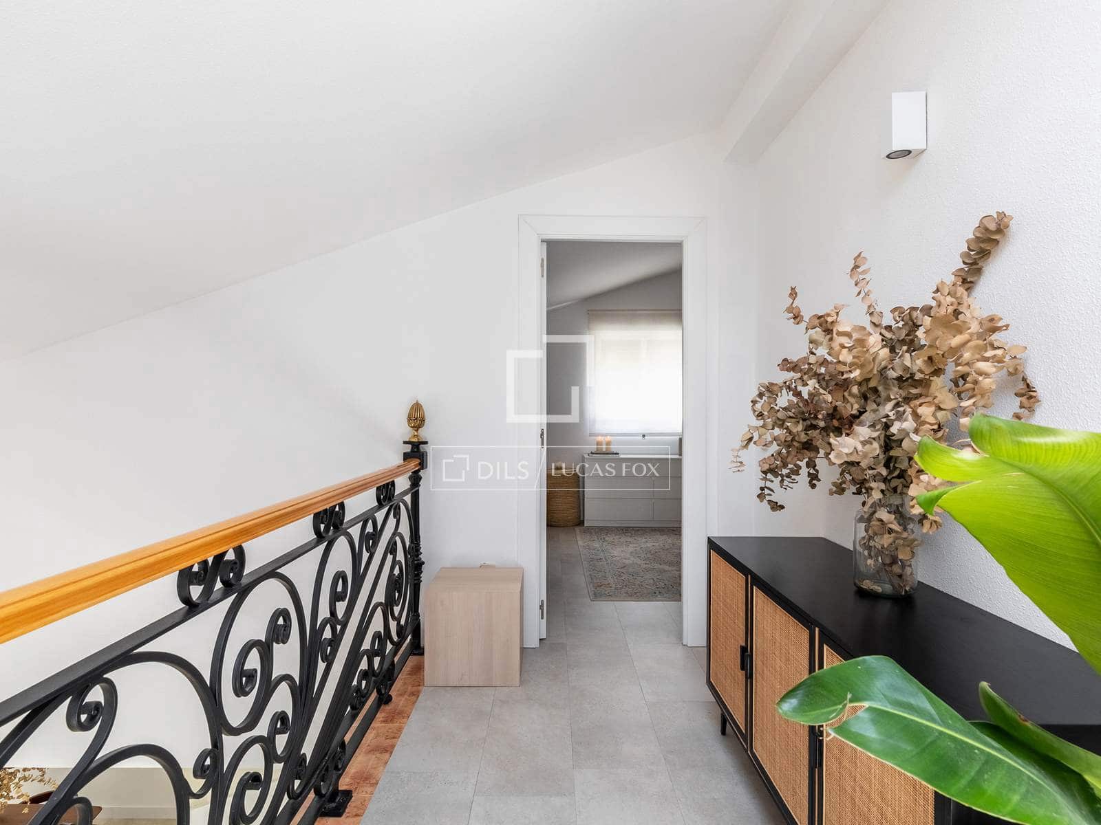 4 soverom Villa til salgs i Las Rozas de Madrid med svømmebasseng garasje - € 2 400 000 (Ref: 9883560)