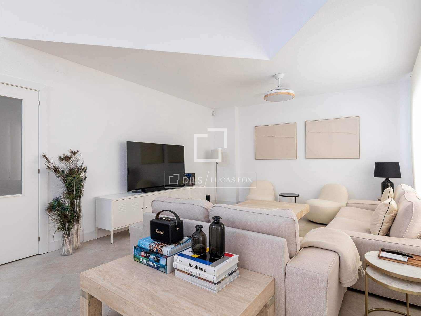 4 soverom Villa til salgs i Las Rozas de Madrid med svømmebasseng garasje - € 2 400 000 (Ref: 9883560)