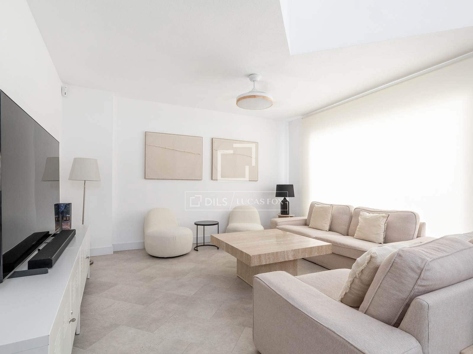 4 soverom Villa til salgs i Las Rozas de Madrid med svømmebasseng garasje - € 2 400 000 (Ref: 9883560)