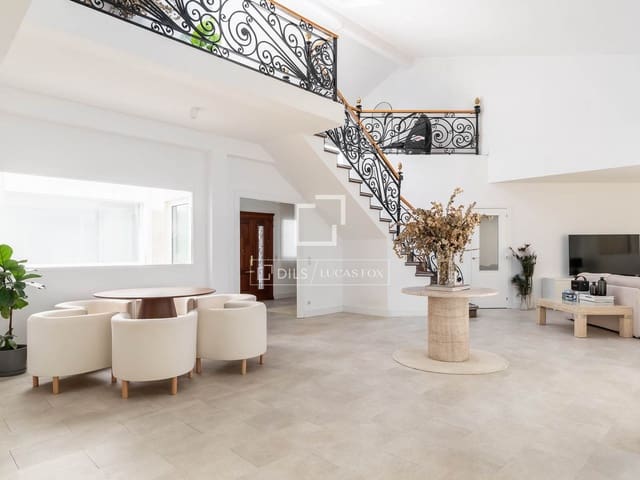 4 soverom Villa til salgs i Las Rozas de Madrid med svømmebasseng garasje - € 2 400 000 (Ref: 9883560)