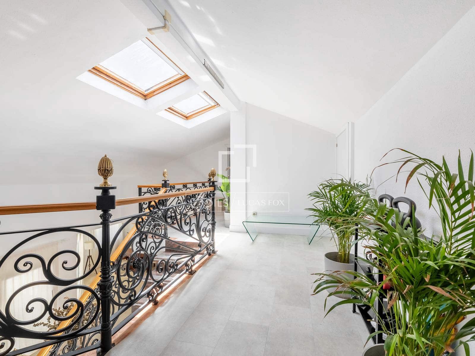 4 soverom Villa til salgs i Las Rozas de Madrid med svømmebasseng garasje - € 2 400 000 (Ref: 9883560)