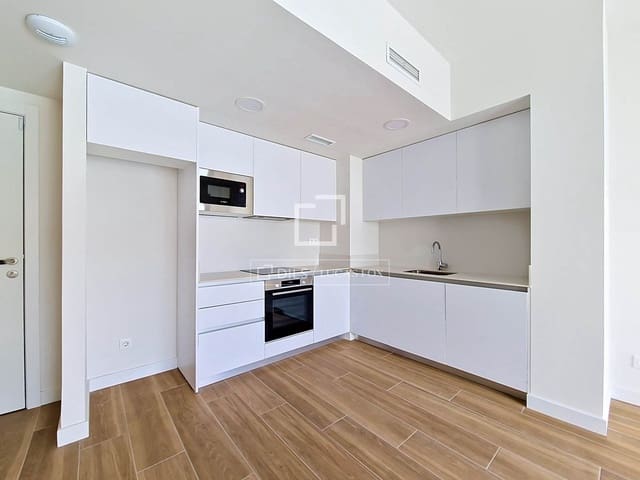 2 sypialnia Apartament do wynajęcia w Vilanova i la Geltrú z basenem garażem - 1 500 € (Ref: 9883561)
