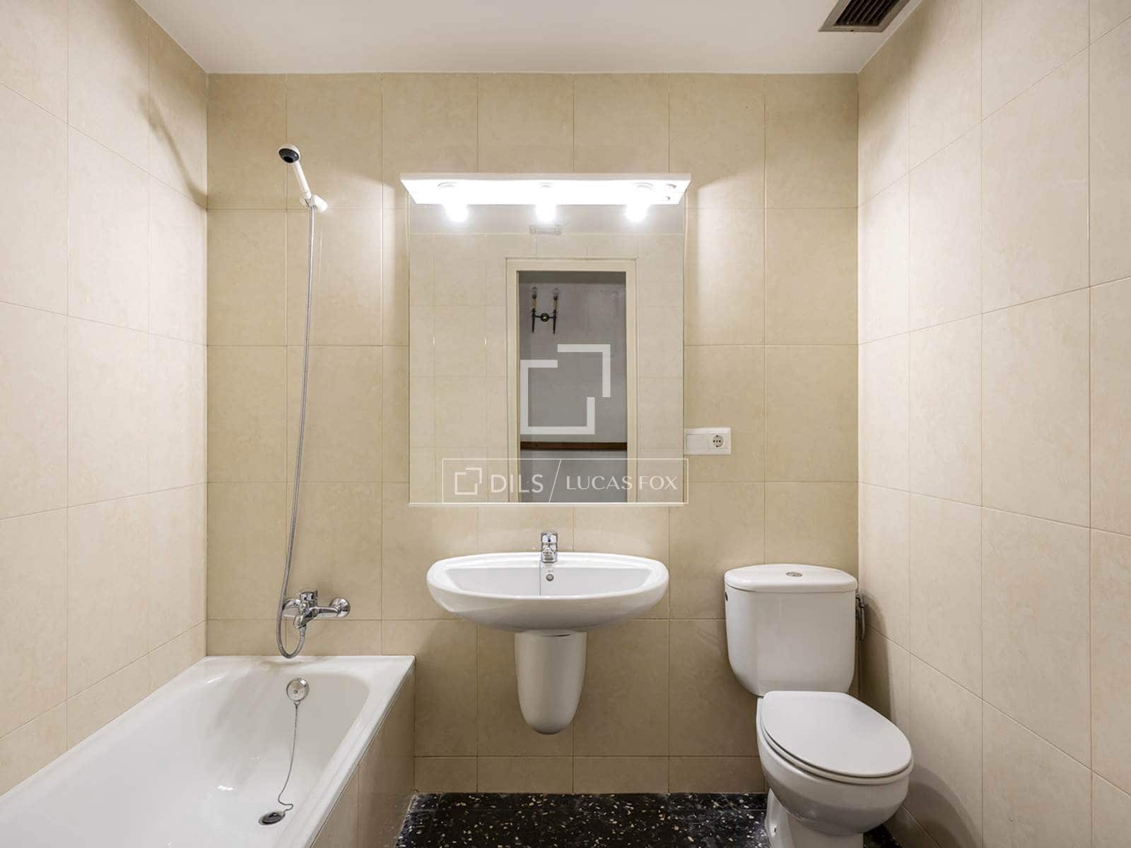 3 soveværelse Lejlighed til salg i Barcelona by - € 770.000 (Ref: 9883671)