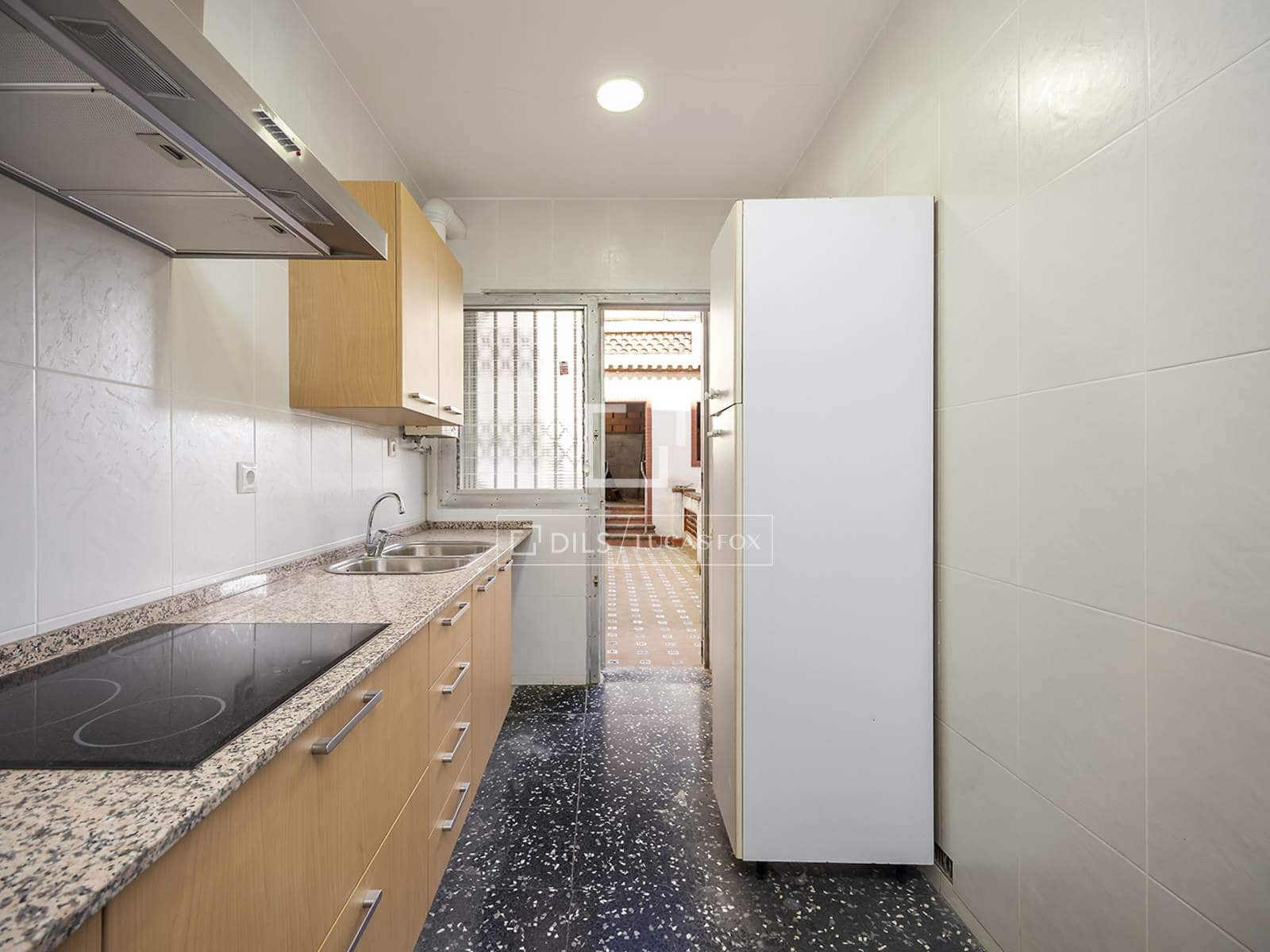 3 soveværelse Lejlighed til salg i Barcelona by - € 770.000 (Ref: 9883671)