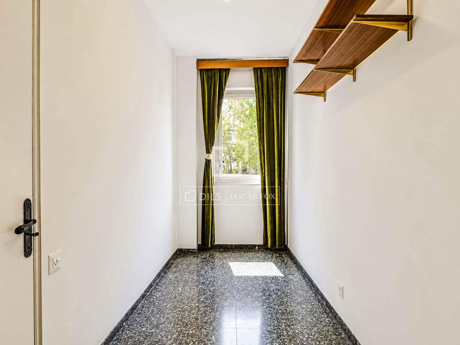 3 soveværelse Lejlighed til salg i Barcelona by - € 770.000 (Ref: 9883671)