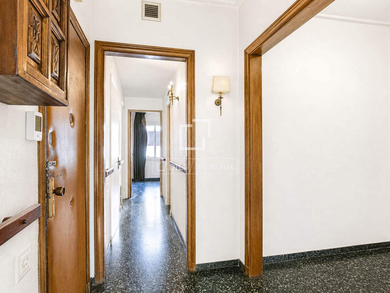 3 soveværelse Lejlighed til salg i Barcelona by - € 770.000 (Ref: 9883671)
