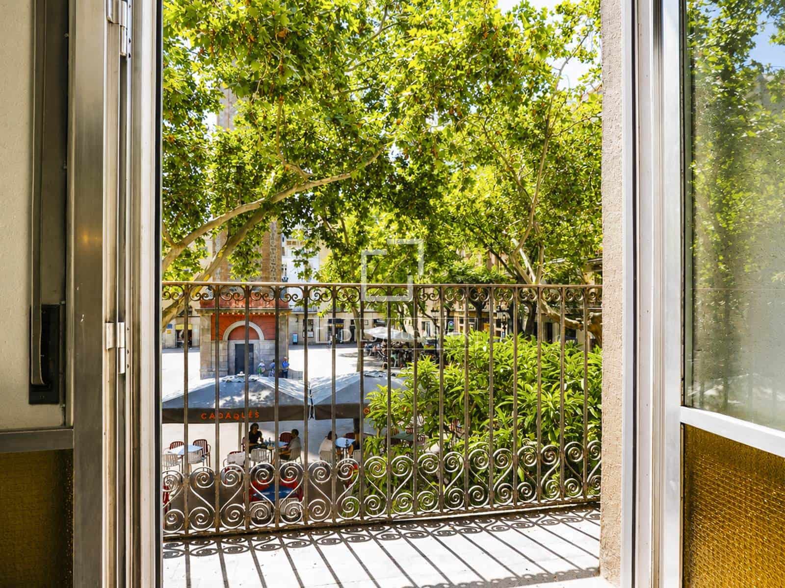 3 soveværelse Lejlighed til salg i Barcelona by - € 770.000 (Ref: 9883671)