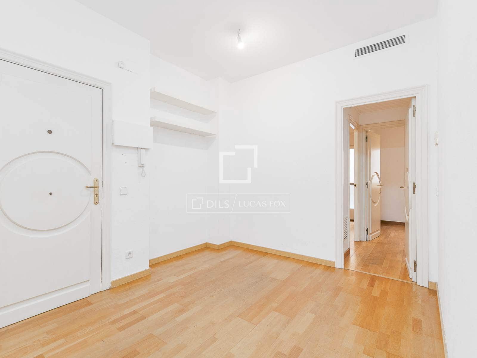 2 soverom Leilighet til salgs i Barcelona by med garasje - € 485 000 (Ref: 9883672)