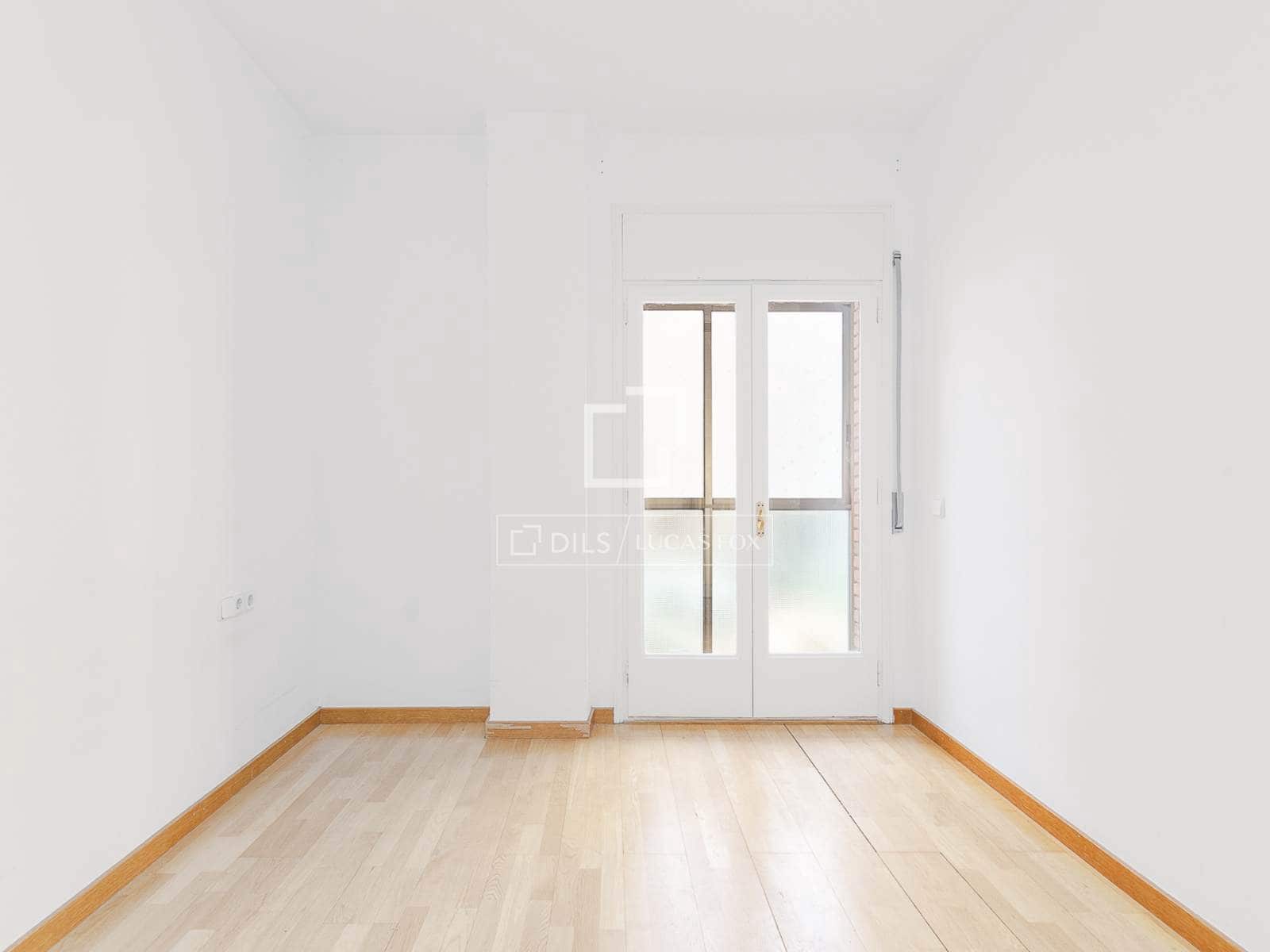 2 soverom Leilighet til salgs i Barcelona by med garasje - € 485 000 (Ref: 9883672)