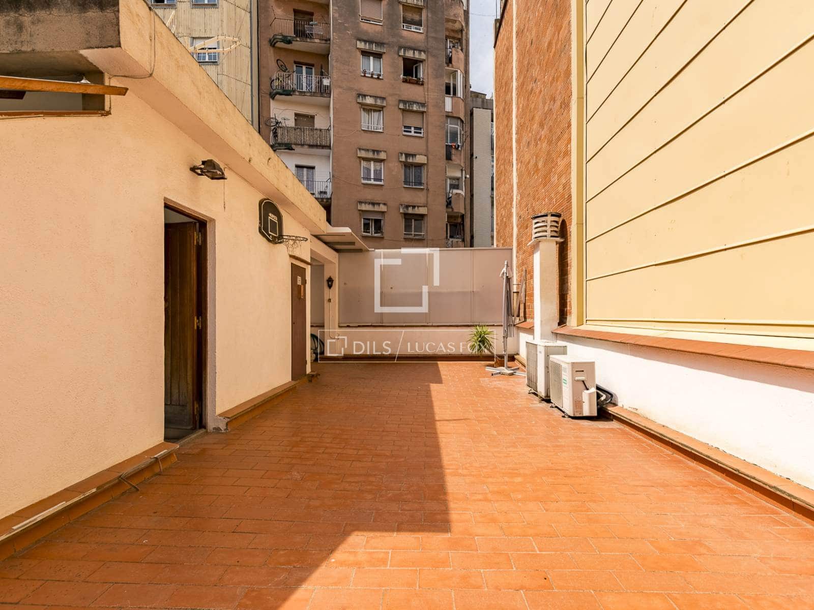 2 soverom Leilighet til salgs i Barcelona by med garasje - € 485 000 (Ref: 9883672)