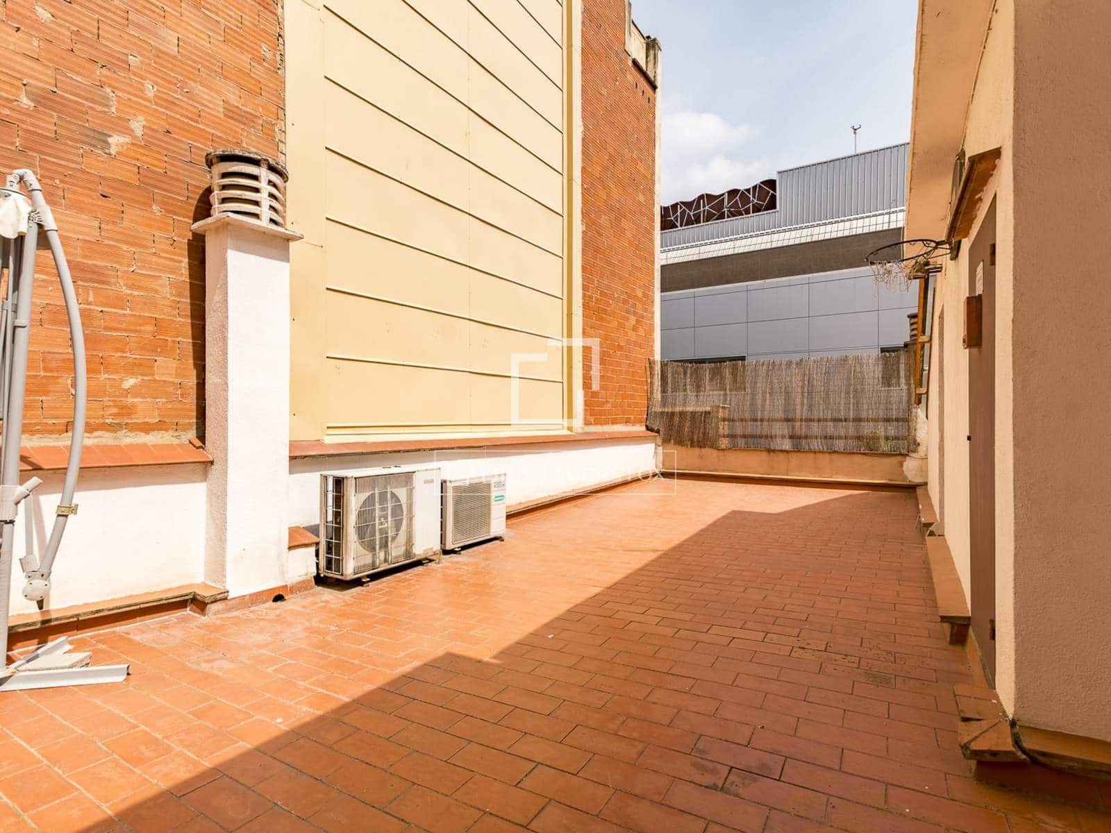 2 soverom Leilighet til salgs i Barcelona by med garasje - € 485 000 (Ref: 9883672)