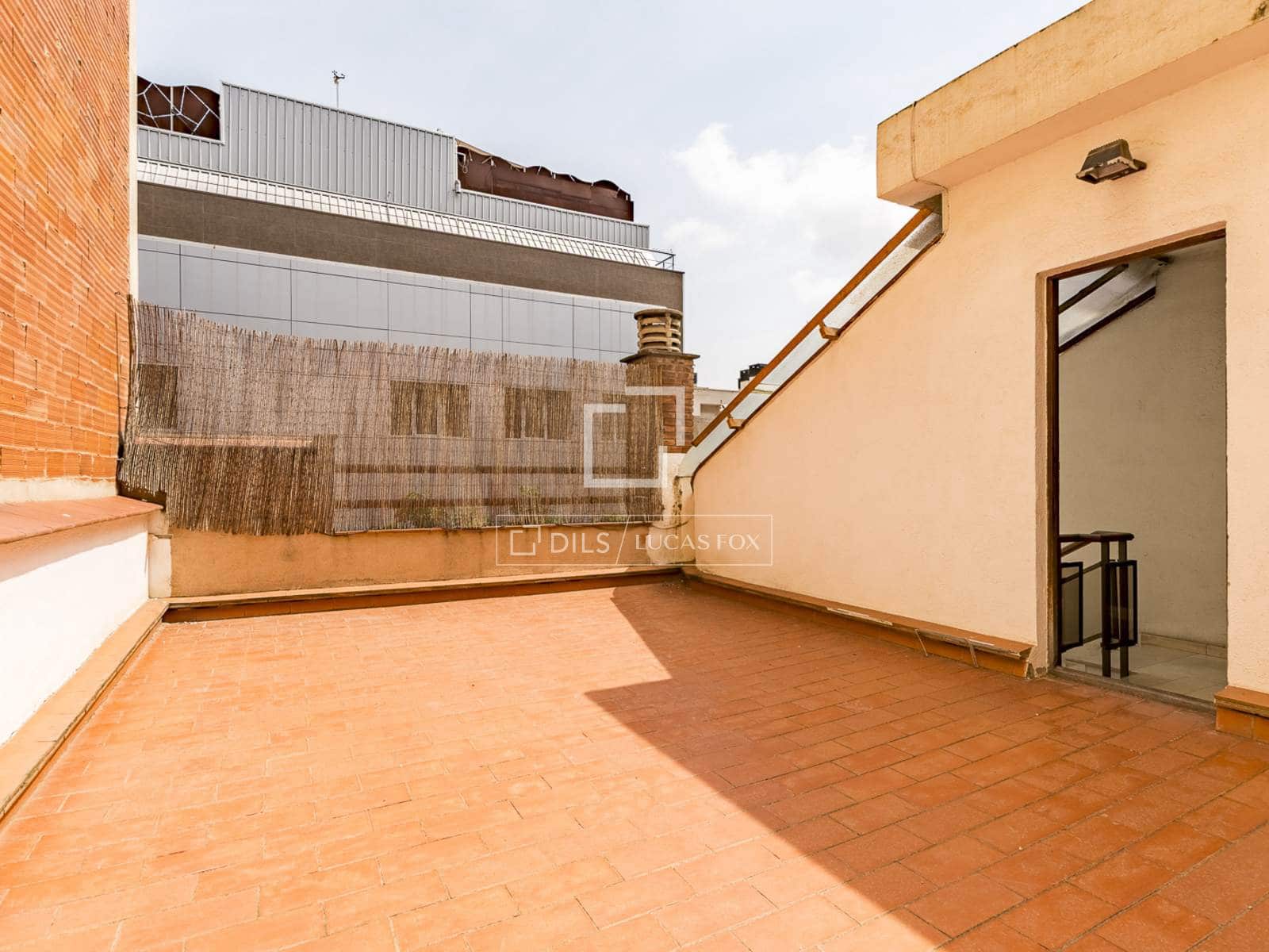 2 soverom Leilighet til salgs i Barcelona by med garasje - € 485 000 (Ref: 9883672)