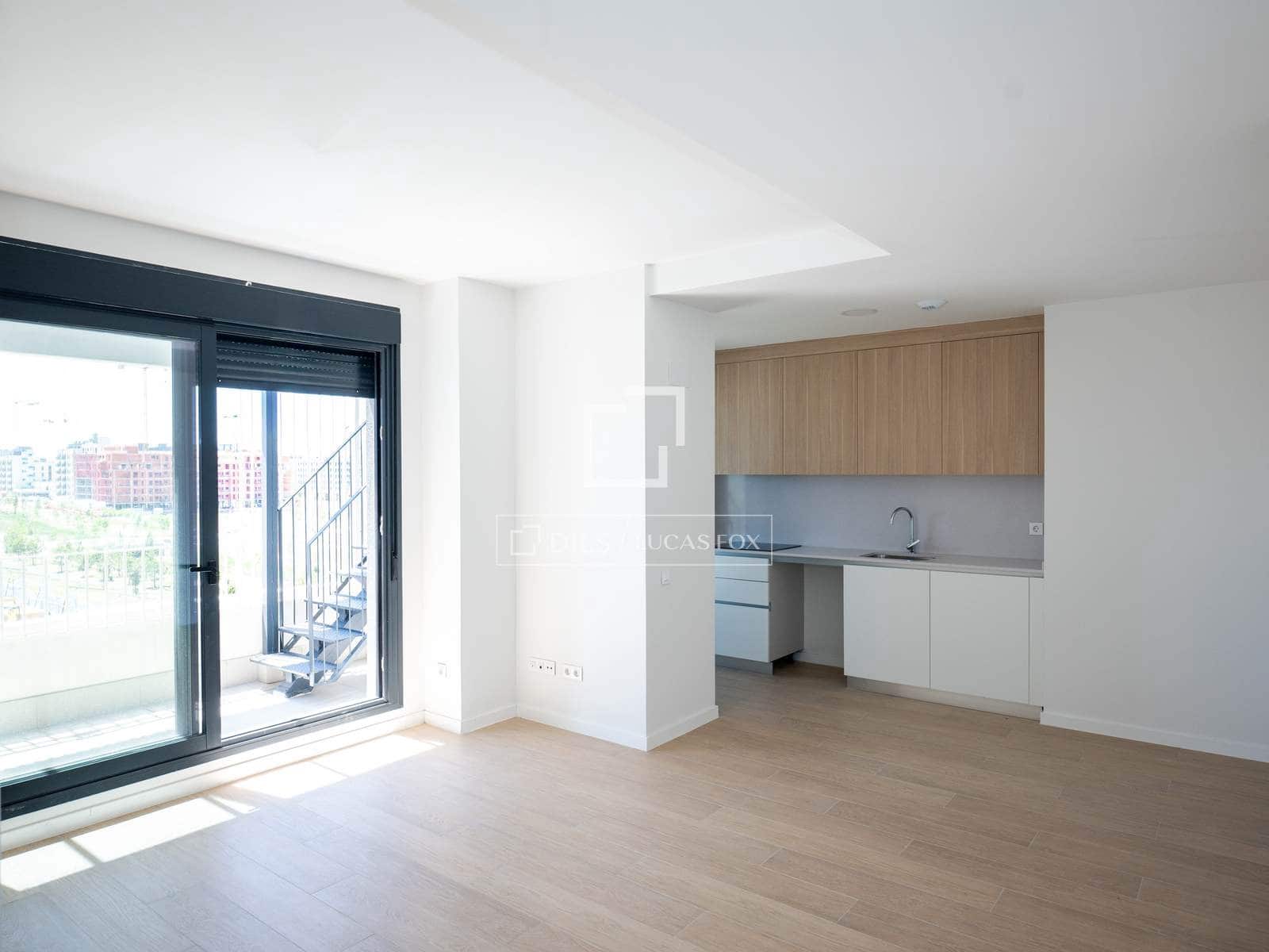 1 soveværelse Lejlighed til leje i Madrid by med swimmingpool garage - € 1.200 (Ref: 9883675)