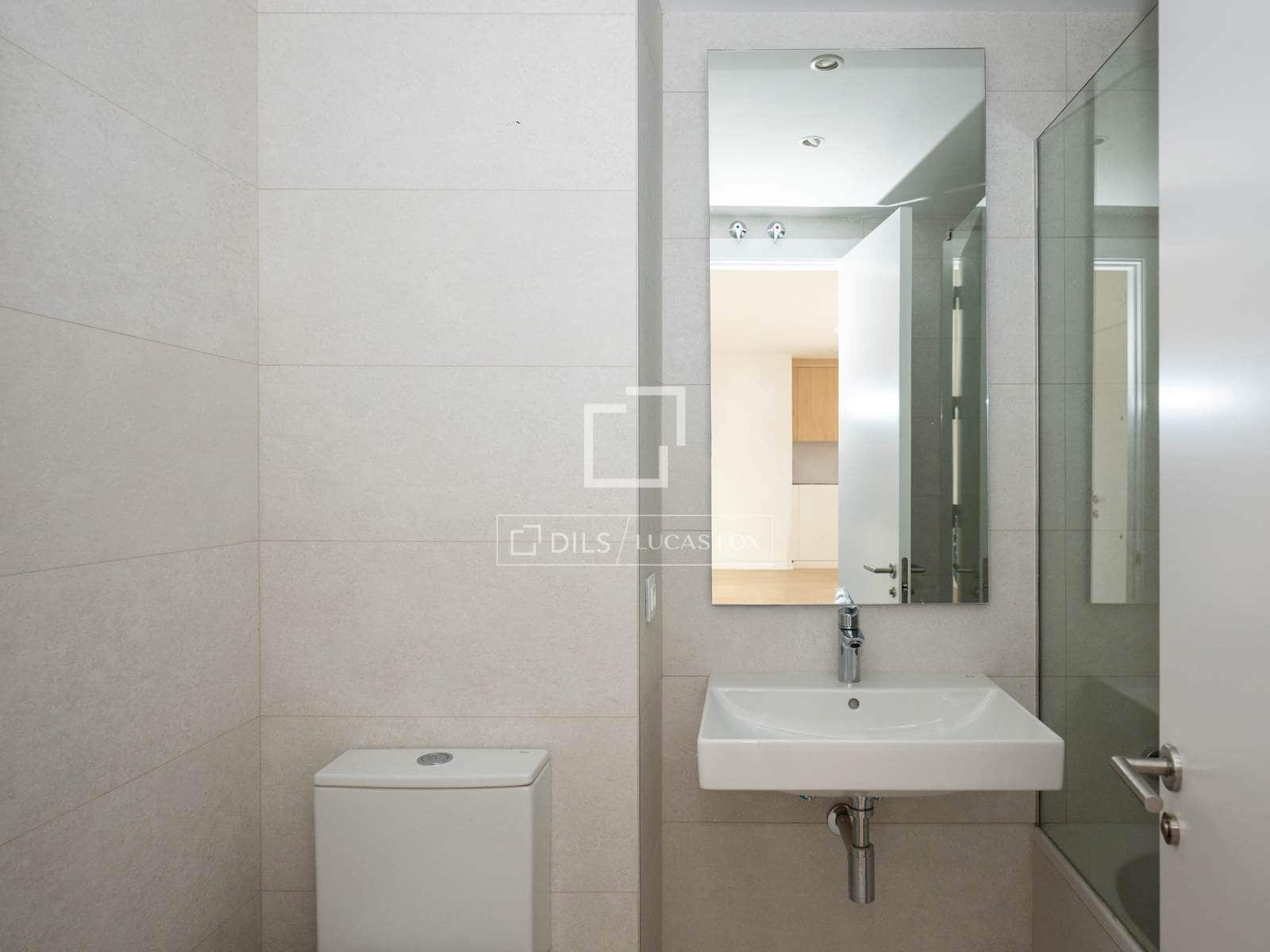 1 soveværelse Lejlighed til leje i Madrid by med swimmingpool garage - € 1.200 (Ref: 9883675)