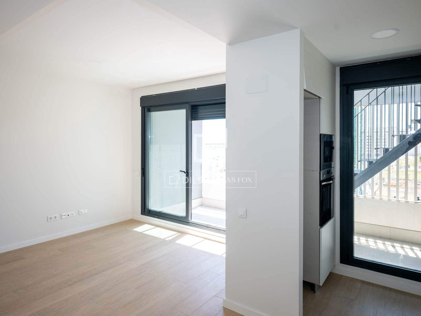 1 soveværelse Lejlighed til leje i Madrid by med swimmingpool garage - € 1.200 (Ref: 9883675)