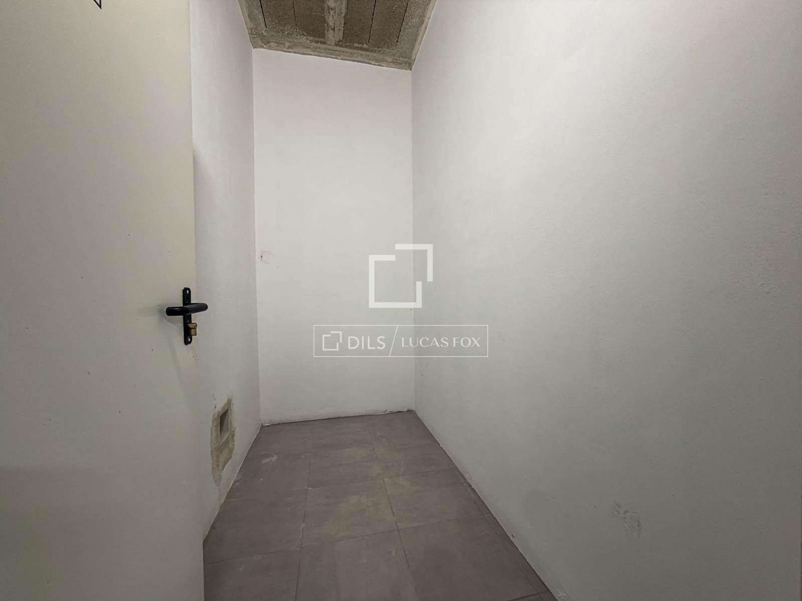 1 soveværelse Lejlighed til leje i Madrid by med swimmingpool garage - € 1.200 (Ref: 9883675)