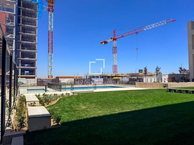 1 soveværelse Lejlighed til leje i Madrid by med swimmingpool garage - € 1.200 (Ref: 9883675)