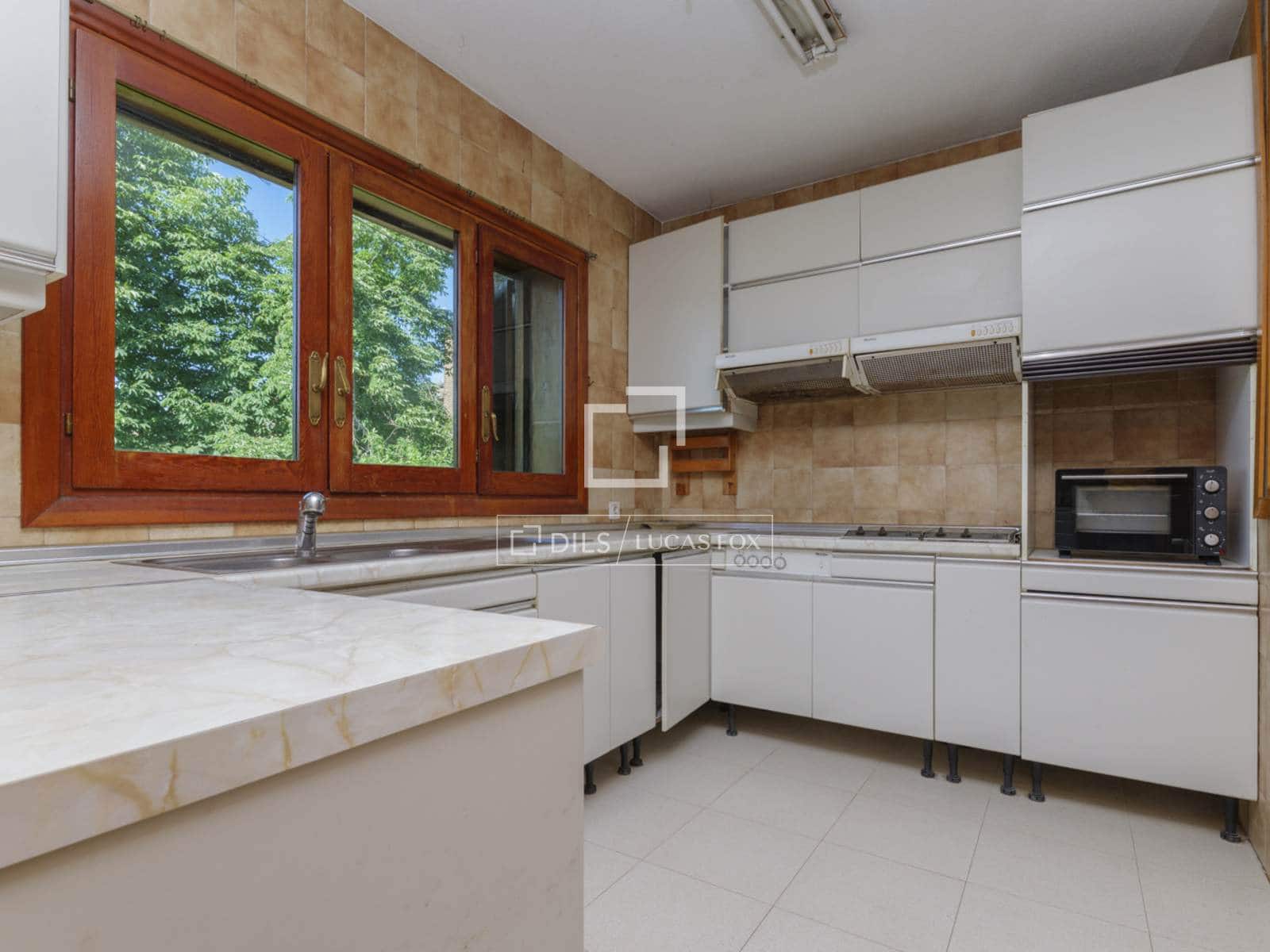 8 soveværelse Villa til salg i Pozuelo de Alarcon med swimmingpool garage - € 2.500.000 (Ref: 9883677)