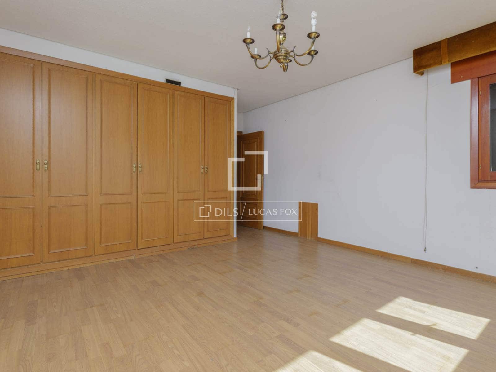 8 soveværelse Villa til salg i Pozuelo de Alarcon med swimmingpool garage - € 2.500.000 (Ref: 9883677)